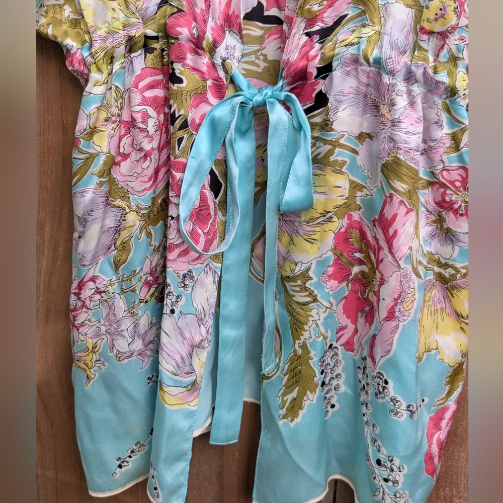 Cabi Silk Blue Pink Floral Patterned Kimono Style Shirt - Picture 6 of 16